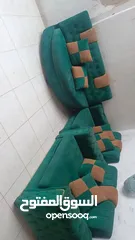  3 طقم كنب مستعمل للبيع وقابل للتفاوض