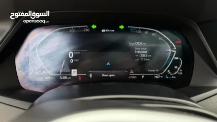  23 BMW X5 ترخيص 2022 ص   محرك 3000 هايبرد plug in/يقطع على الشحنه 80 كيلو متر  399 حصان