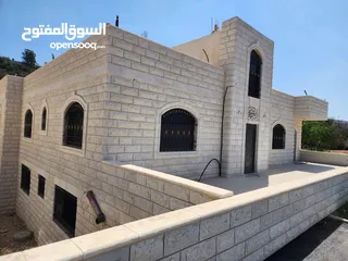  2 فلل للبيع في منطقة سردا