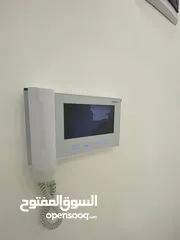  10 شقق استثمارية و خاصة صغيرة 95 متر شغل مميز جدا حمامات معلقة بالكامل