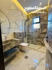  3 شقة فاخرة - لم تسكن - تشطيبات سوبر ديلوكس - 4نوم 2ماستر - 216م - بإطلالــــه مميزة