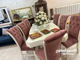  1 طاولة سفرة مكونه من 8 كراسي