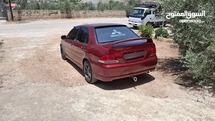  2 متسوبيشي لانسر للبيع موديل 2005 .