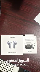  1 Samsung Buds