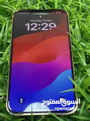  2 iPhone 13 Pro Max gold