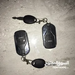  11 سكوتر كهربائي شبه جديد قابل