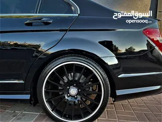  22 Mercedes C200 2012