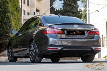  5 Honda Accord 2017 بحالة ممتازة جدا