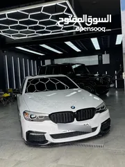  25 BMW 530e 2018
