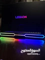  1 Lenovo Legion Pro 7 - RTX5090 - Ultra 9 -64GB - 2TB