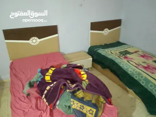  3 غرفة نوم للبيع خزانة وتخت عدد 2 وتسريحه وجرار
