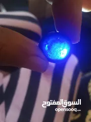  6 حجر كريم أزرق واحد