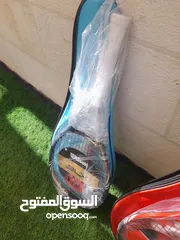  2 مضارب تنس ارضي جديده للبيع بحاله ممتازه جدا وماركات