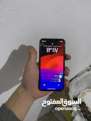  4 موجود ايفون 11pro للبيع