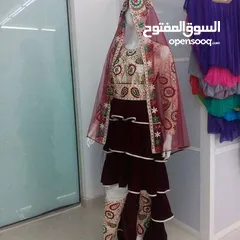  11 ملابس تقليدي