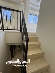  13 شقة فاخرة دوبلكس ثالث و روف مع ترس كبير