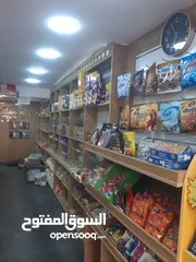  9 محمص للبيع بكامل عدته وبضاعته البيع بداعي السفر والعودة الى سوريا المحمص يعمل بشكل جيد وقابل للتطوير