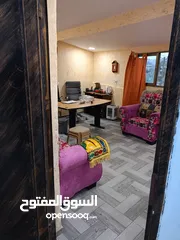  9 بيت للبيع طابقين في بيت اولا    يوجد بئر ماء  مخزن  مكتب خارجي معزول عن البيت  حمام خارجي  ثلاجه .غس