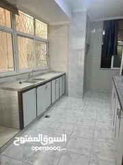  26 شقة ارضية للبيع