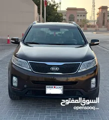  6 kia Sorento 2014 mid option excellent condition