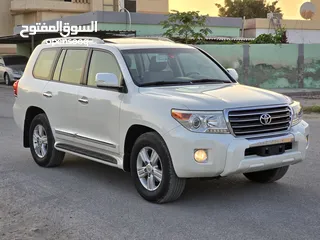  4 Land cruiser GXR V6 GCC 2013 price 99,000AED