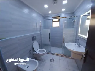  9 شقة غير مفروشة للإيجار ( Property 38570 ) سنوي فقط