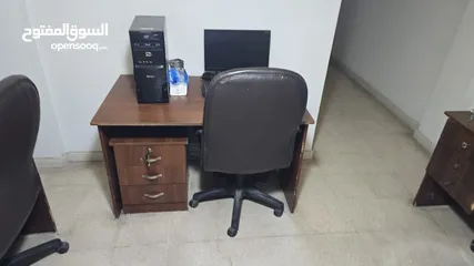  3 أثاث مستعمل للبيع بداعي السفر بحالة جيدة