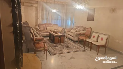  8 فيلا فاخرة للبيع في الجندويل