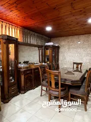  2 غرفة ضيوف كنب+طاولة سفرة و توابعها