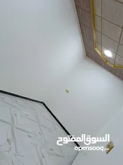  18 قطع وبيوت للبيع