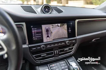  28 Porsche Mecan 2.0L Turbo وارد وكالة نقل
