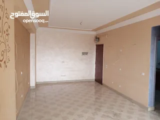  6 شقة شارعه ترعة الشابوي في القاهره شبرا