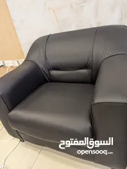  3 اثاث مكتبي استخدتم بسيط وبحالة الجديد