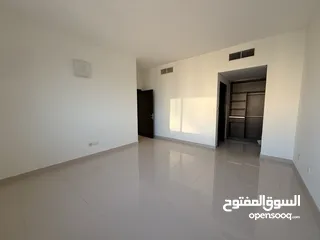  8 Stunning 2-Bedroom Apartment with Breathtaking Sea Views in Amwaj Islands!