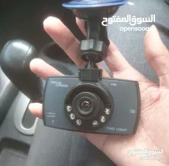 4 كاميرة داش كام للسيارة الامامية تدعم حفظ تسجيل الفيديو في بطاقة ذاكرة