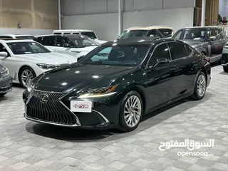  1 Lexus ES 350