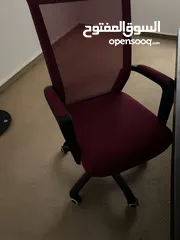  7 اثاث مكتب فاخر استعمال بسيط جدا - شبه جديد بسبب السفر