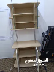  5 خزانة مستعملة بحالة الوكالة خشبها ثقيل ونظيف قابل للتفاوض
