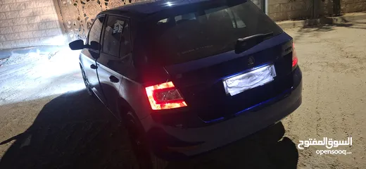  4 سيارة فابيا هاتشباك تصنيع 2020 black edition