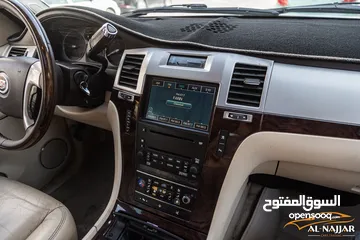  23 Cadillac Escalade 2008   السيارة مميزة جدا و قطعت مسافة 179,000 كيلو متر فقط