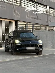  2 Porsche MACAN S 3.0 turbo