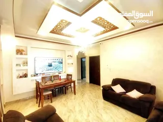  2 شقة مميزة و مطلة للبيع في ابو نصير
