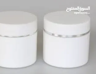  9 علب وصناديق مخمل وجلد وخشبية أكياس