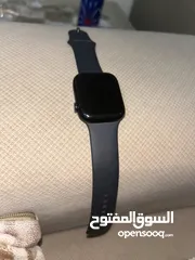  1 ساعة apple watch i8 بحالة الوكالة 45 انش استخدام شهرين للبيع بسعر مغري