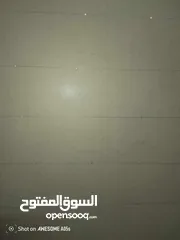  8 * يتوفر خزانات تفصيل نجار  تستخدم : ( لتخزين الدخان و الفيبات الأجهزة المحمولة ... ) لون أبيض للبيع.