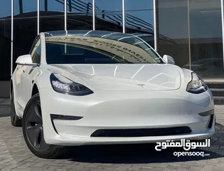  22 Tesla Model 3 Standard plus 2020