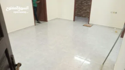  6 شقه للايجار لعائله  او اخ واخ