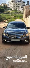  1 مرسيدس E 200 بحالة ممتازة