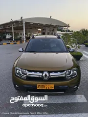  1 RENAULT DUSTER 2017 (FULL OPTION)