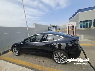  4 Tesla  Model 3 Long Range